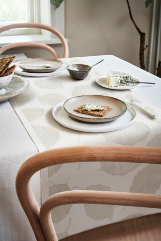 Bladnerv Table Runner