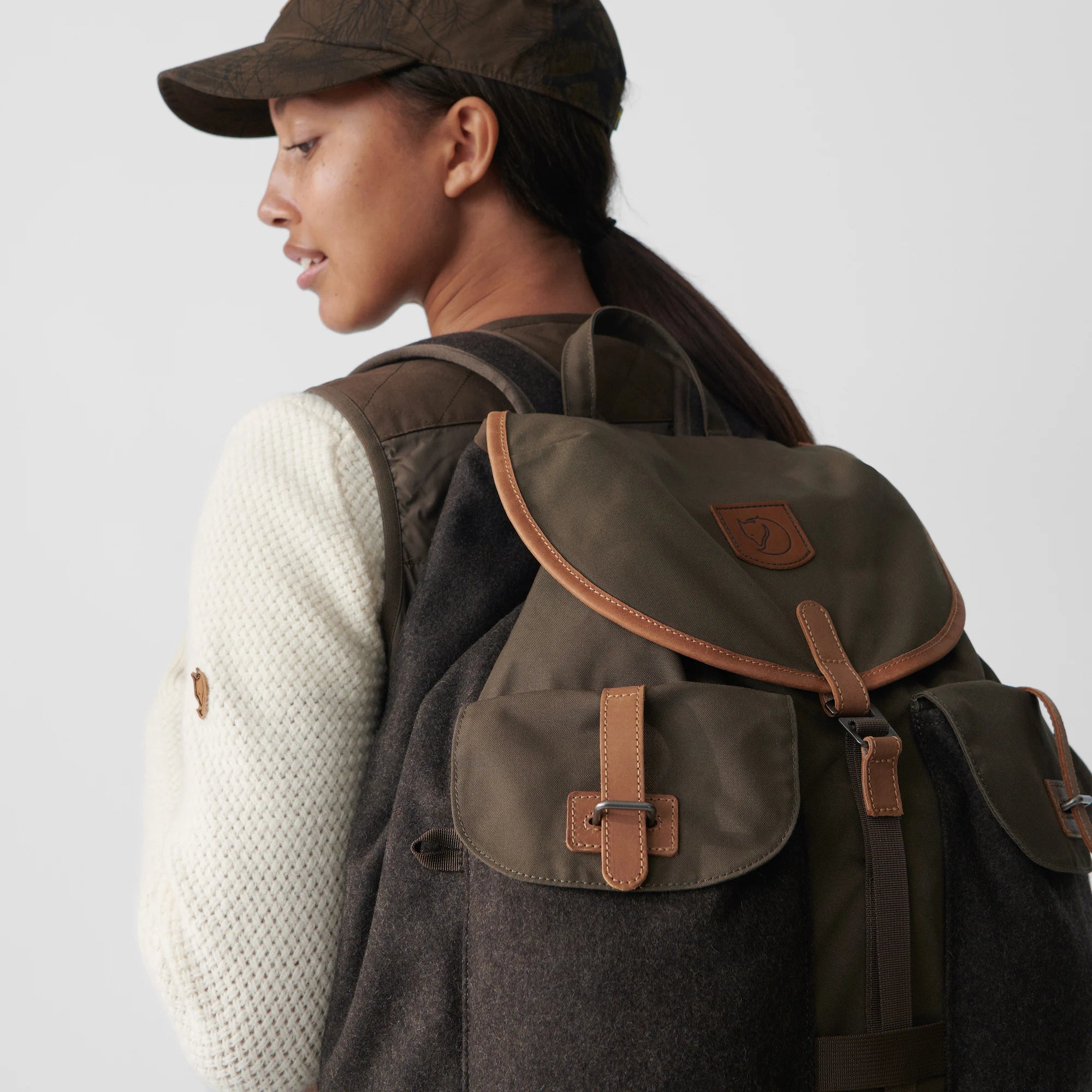 Varmland Rucksack - Dark Olive Brown – Scandinavian North Varmland Rucksack - Dark Olive Brown – Scandinavian North